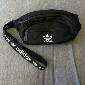 Adidas Unisex fanny pack
